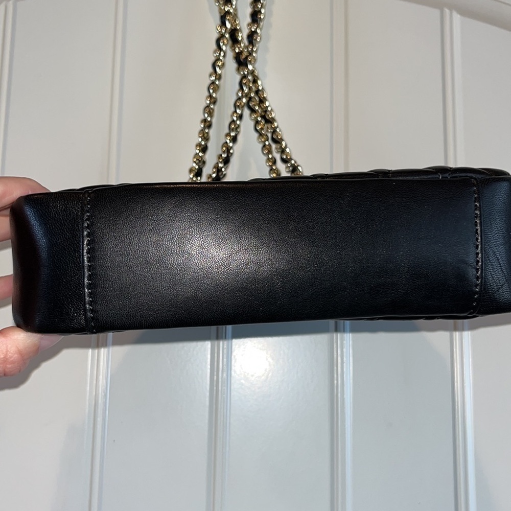 Talbots Classic classic black quilted leather adjustable chain strap purse - Picture 8 of 15